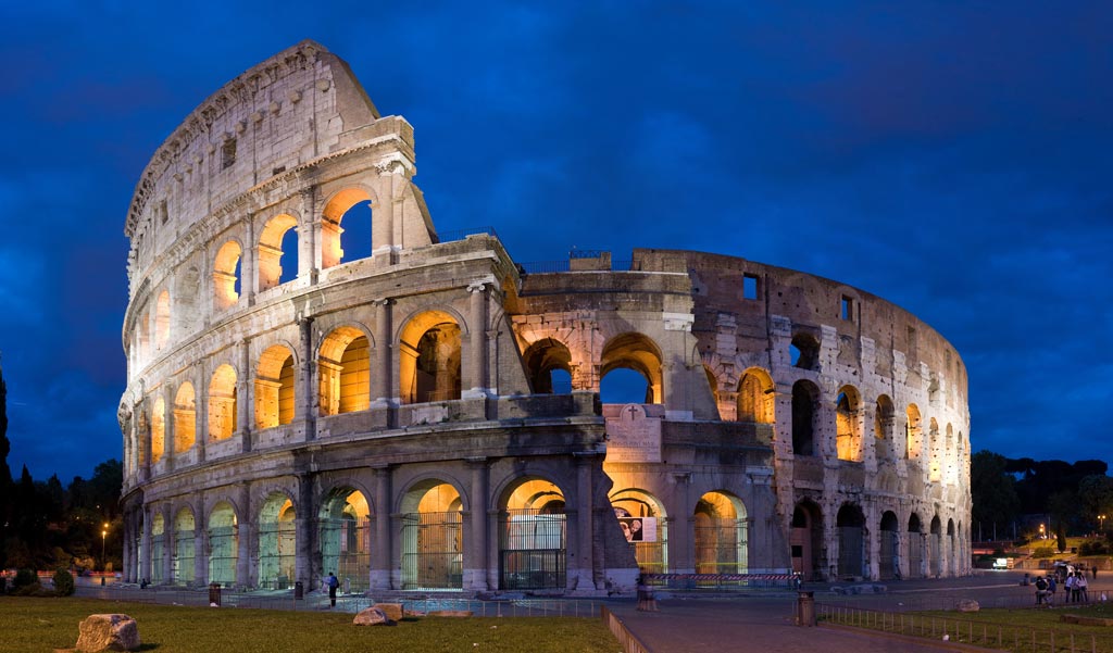 colosseum in rome italy wikimediaorg El Jem Amfitiyatrosu ve Müzesi: Tarihin Derinliklerinde Bir Yolculuk